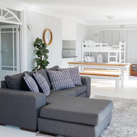Nahoon Beach Villas Self Catering Apartments شرق لندن المظهر الخارجي الصورة