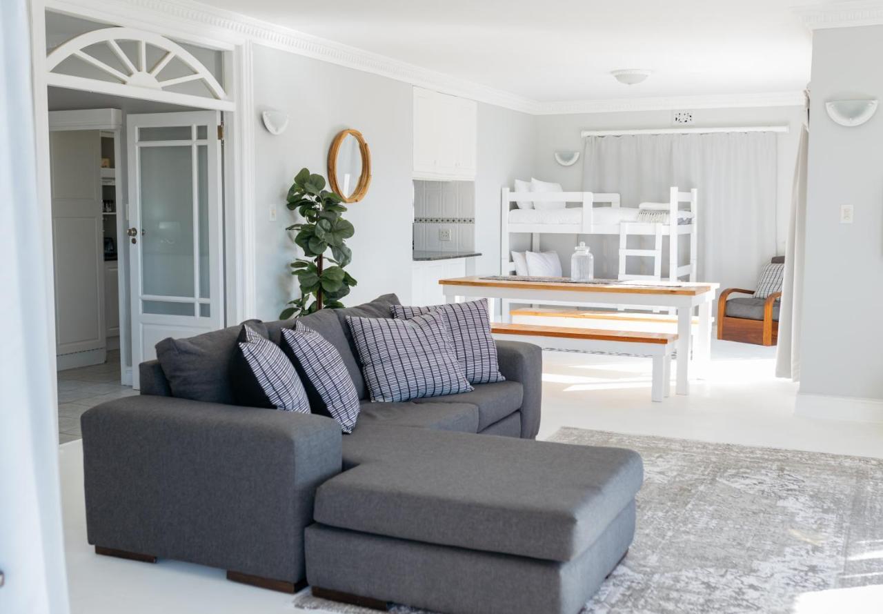 Nahoon Beach Villas Self Catering Apartments شرق لندن المظهر الخارجي الصورة