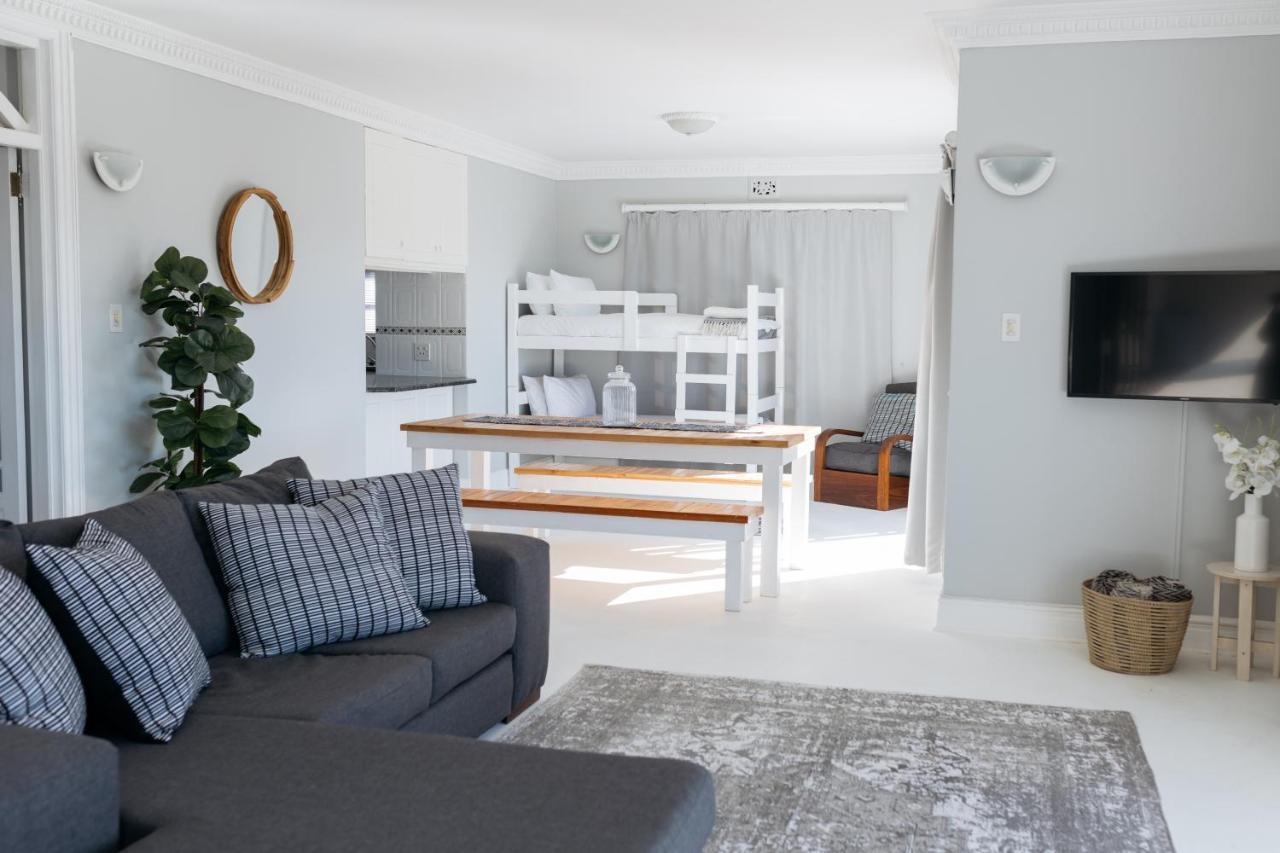 Nahoon Beach Villas Self Catering Apartments شرق لندن المظهر الخارجي الصورة